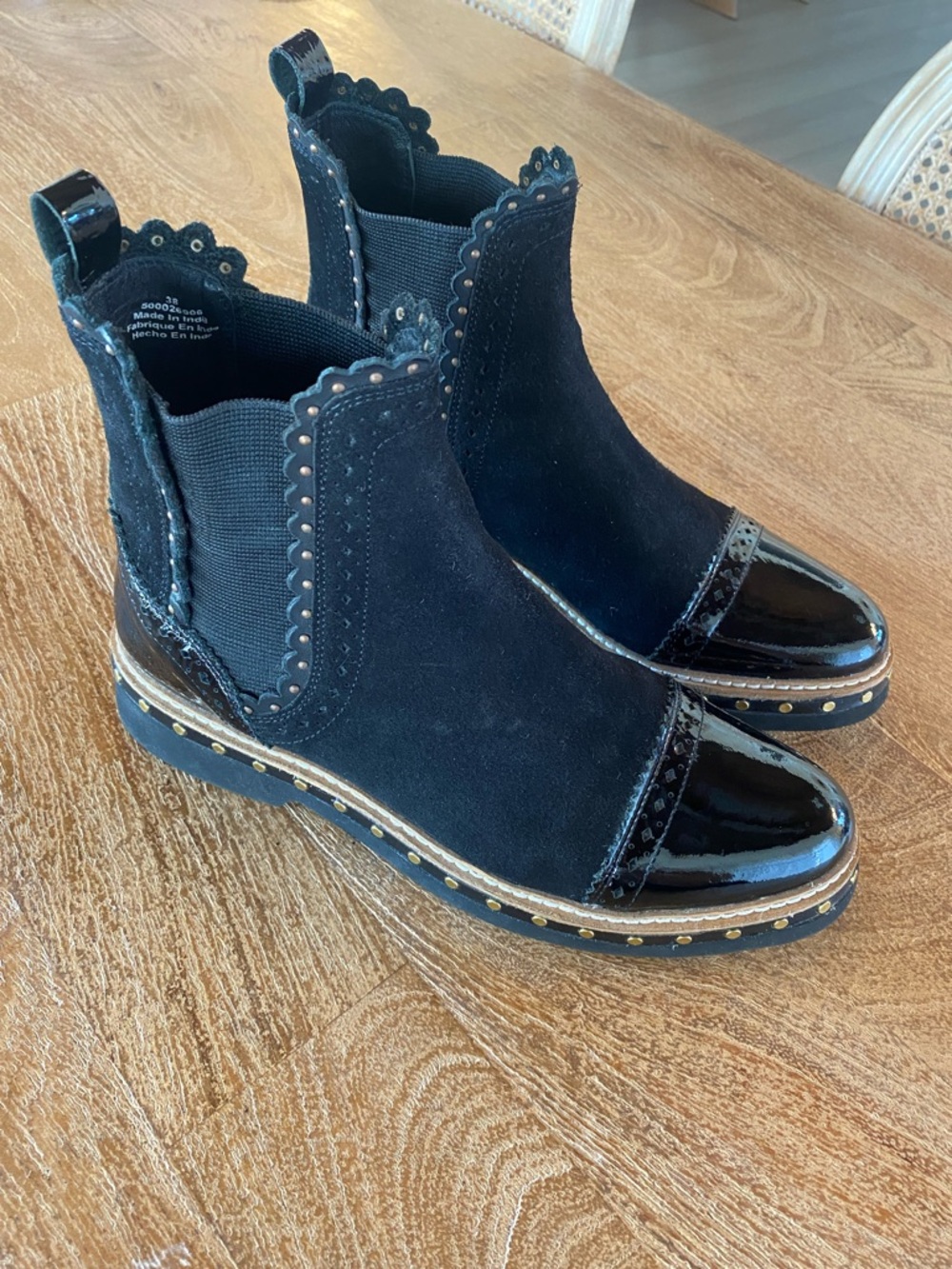 Free People Atlas black patent suede studded Chelsea boots - Picture 3 of 13